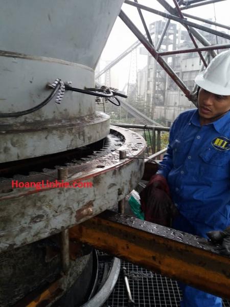 Vòng bi mâm quay cẩu - Giải pháp an toàn và hiệu quả cho nâng hạ tải trọng