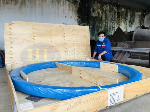 Vòng bi mâm quay cẩu - Giải pháp an toàn và hiệu quả cho nâng hạ tải trọng